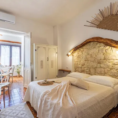 Steddueoro 3* באוני