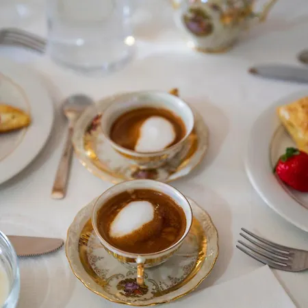 לינה וארוחת בוקר Steddueoro באוני