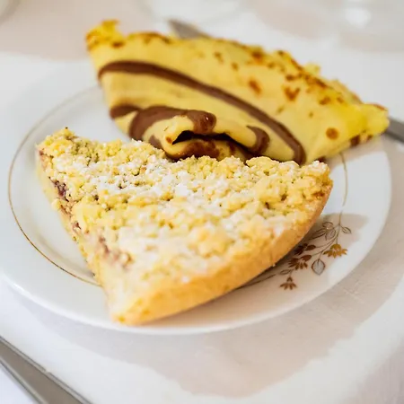 לינה וארוחת בוקר Steddueoro באוני