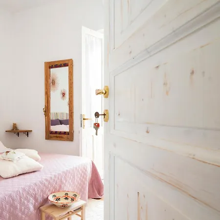 לינה וארוחת בוקר Steddueoro