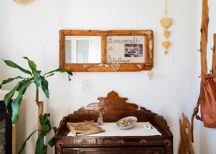 Nocleg ze śniadaniem Steddueoro 3*