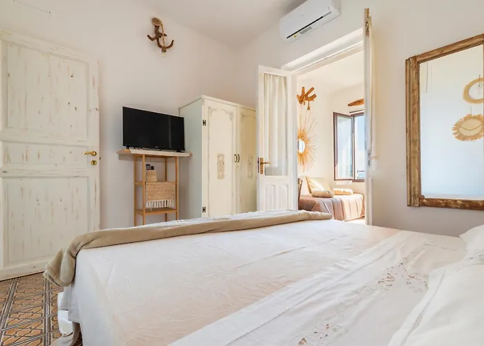 Steddueoro 3* 包内伊