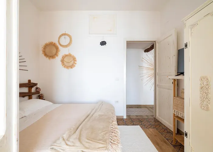 Steddueoro 包内伊